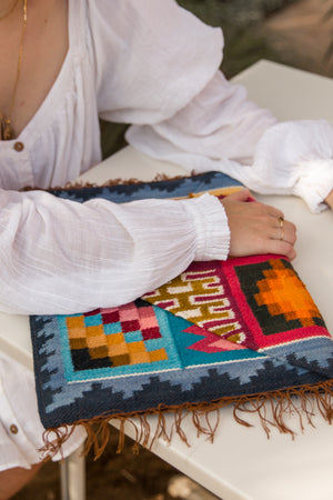 Mas Grande Oversized Clutch (MORE COLORS)